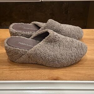 Antelope Women’s Tabby Sherpa Wedge Mules